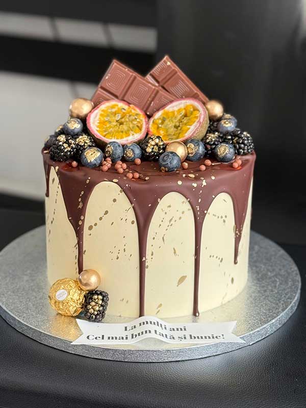Baker at work in Patisserie Gabriella